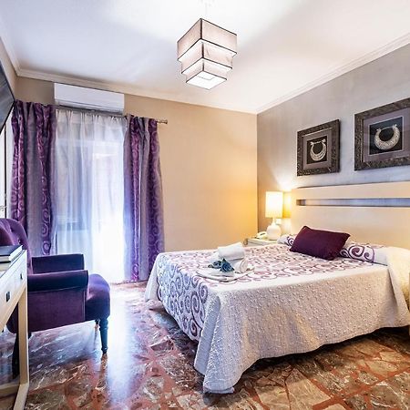 Hotel Ginés Zewnętrze zdjęcie
