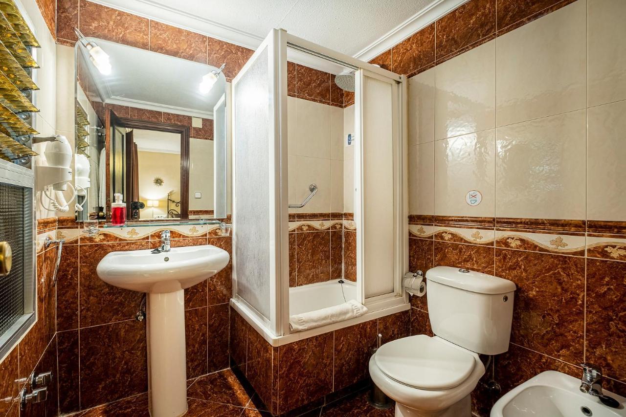 Hotel Ginés Zewnętrze zdjęcie