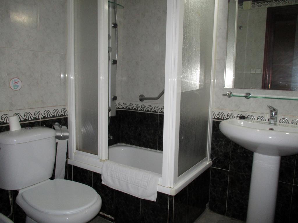 Hotel Ginés Zewnętrze zdjęcie